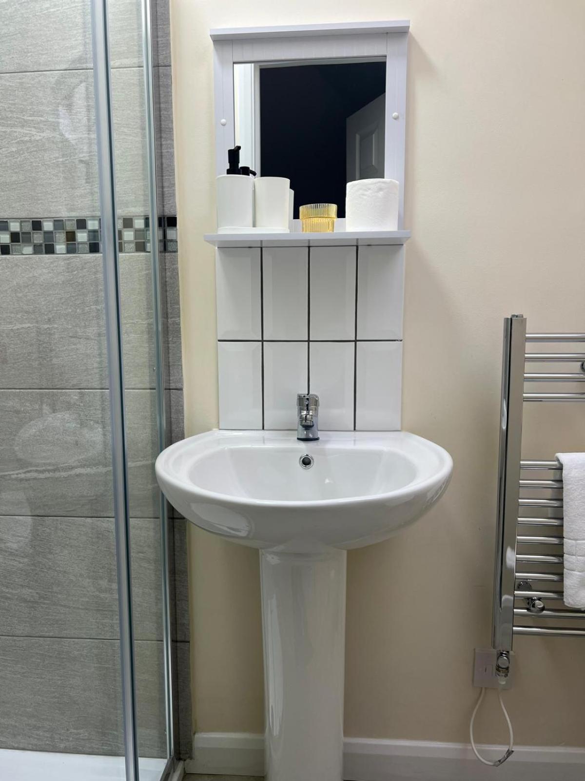 Modern Apartment Free Off Road Parking King Bed Suite 9 Nottingham Esterno foto
